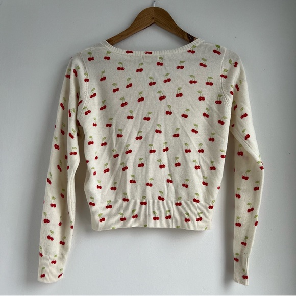 Cherry Patterned White Sweater - Picture 7 of 7